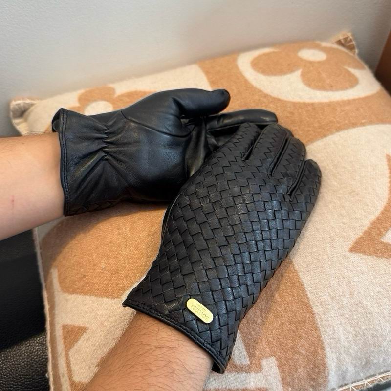 Gucci man gloves hm58
